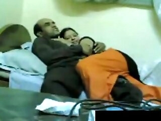 xxxbd25.sextgem.com --Indian Desi couples all over frame while shooting roughly Cam